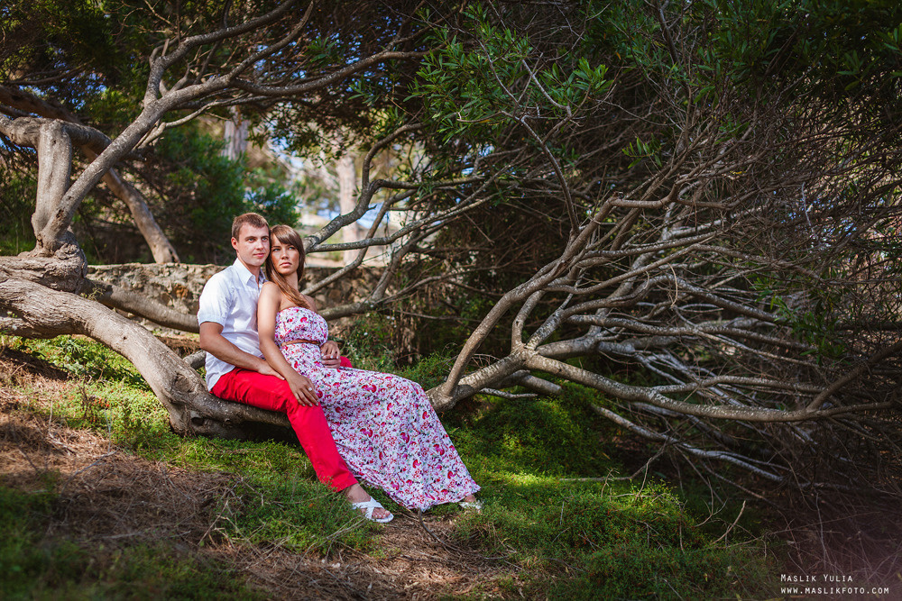 Incredible photo shoot in the Gardens of Saint Clotilde on the Costa B. Photographer in Barcelona Spain Maslik Yulia