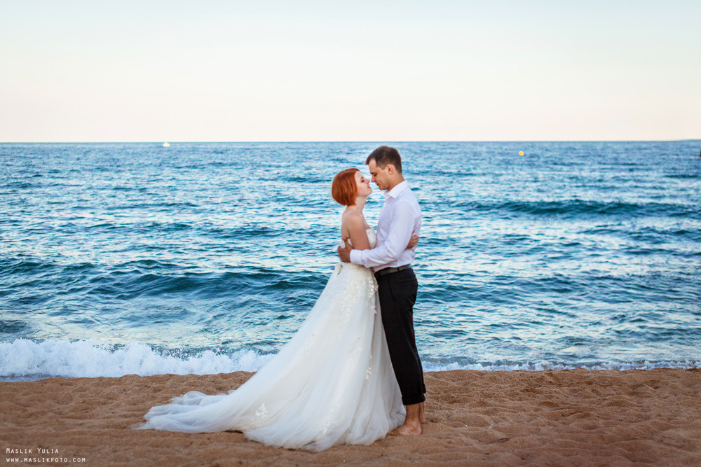 Soleada sesión de fotos en Barcelona. Fotógrafo en Barcelona Maslik Yulia