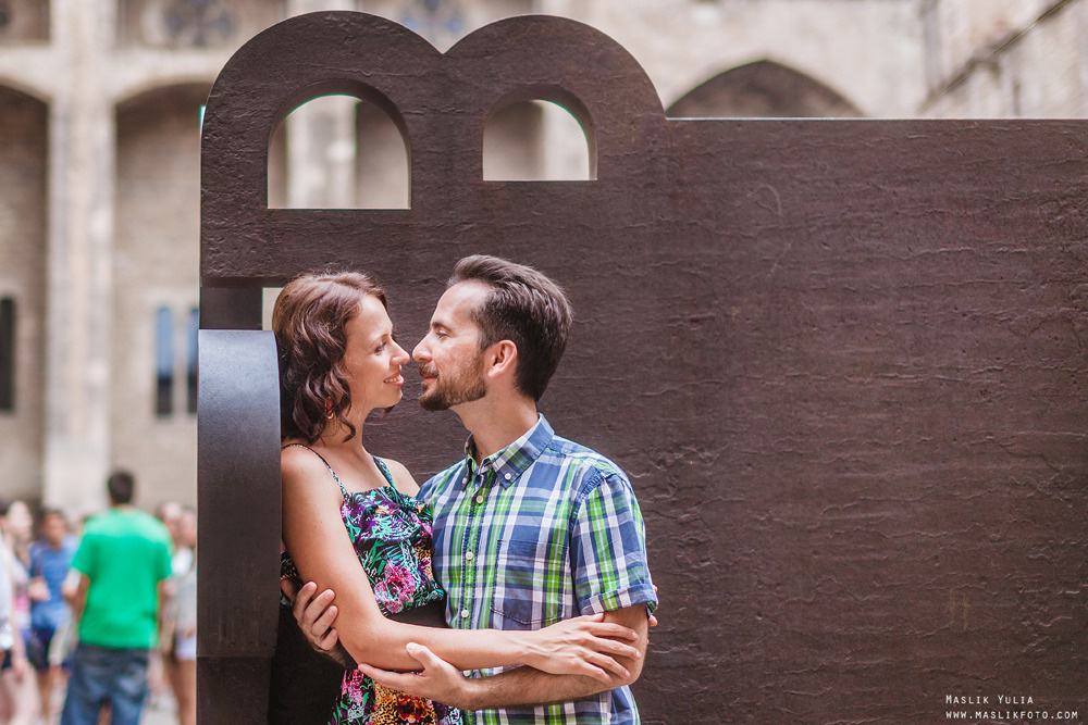 Fun photo shoot in Barcelona. Photographer in Barcelona Spain Maslik Yulia