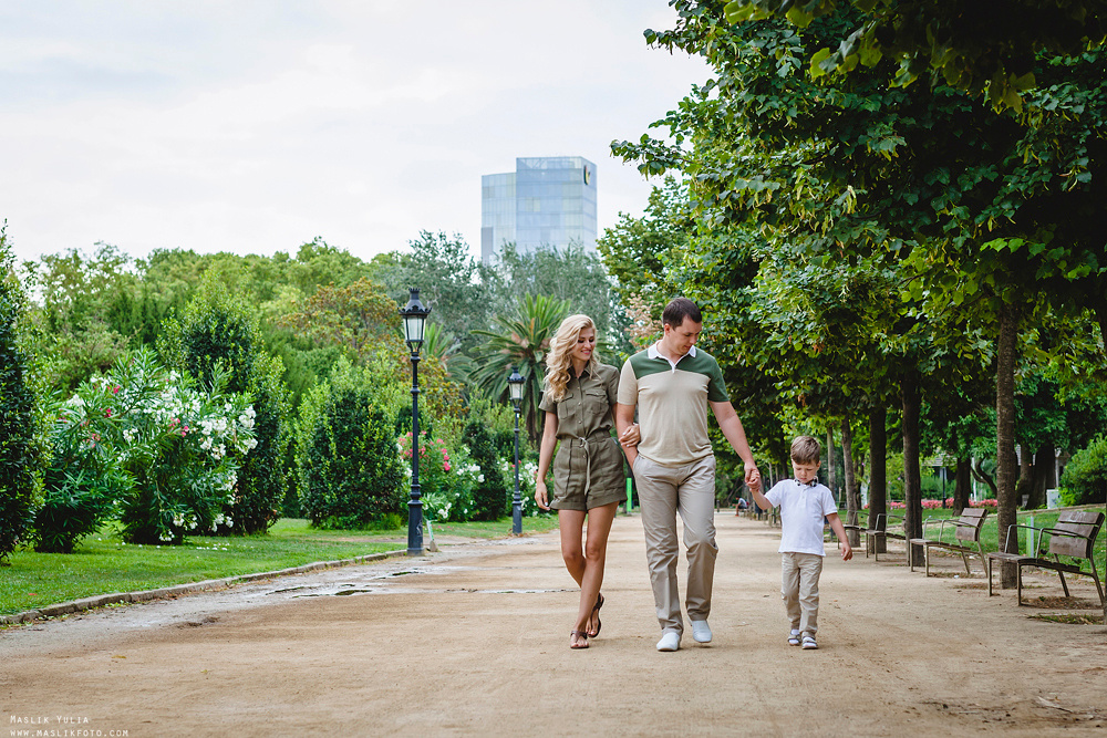 Przygoda - sesja zdjęciowa w Barcelonie. Fotograf w Barcelonie Hiszpanii Maslik Yulia