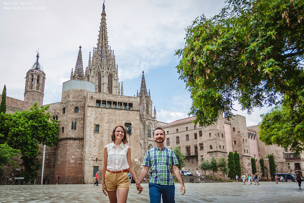 Fun photo shoot in Barcelona. Photographer in Barcelona Spain Maslik Yulia
