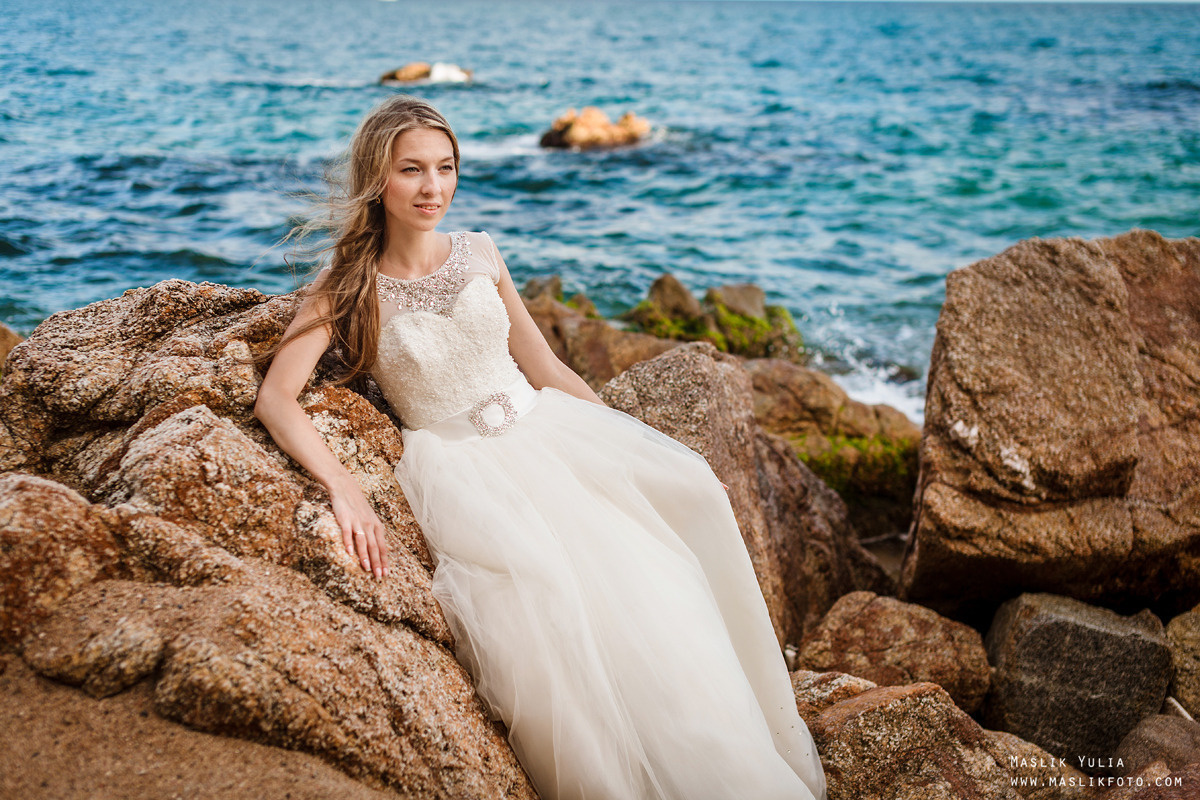 Sesión fotográfica de boda en la Costa Brava. Fotógrafo en Barcelona Maslik Yulia