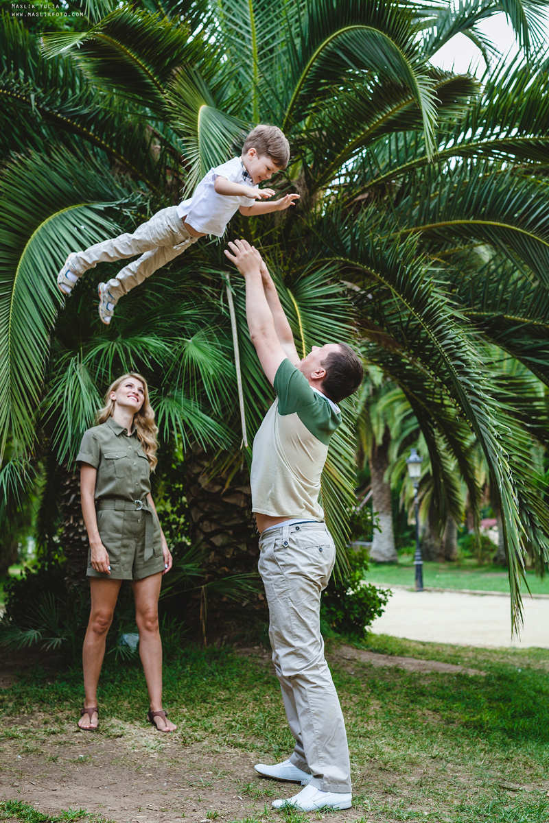 Przygoda - sesja zdjęciowa w Barcelonie. Fotograf w Barcelonie Hiszpanii Maslik Yulia