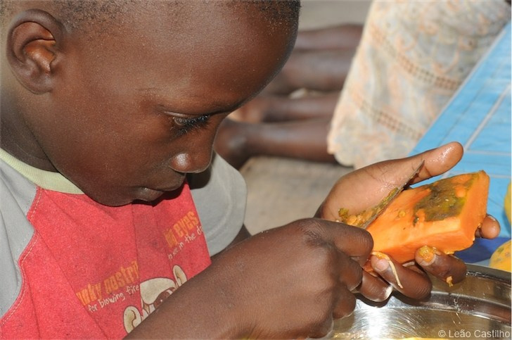 Photos of volunteer work in Congo. Simbahalu