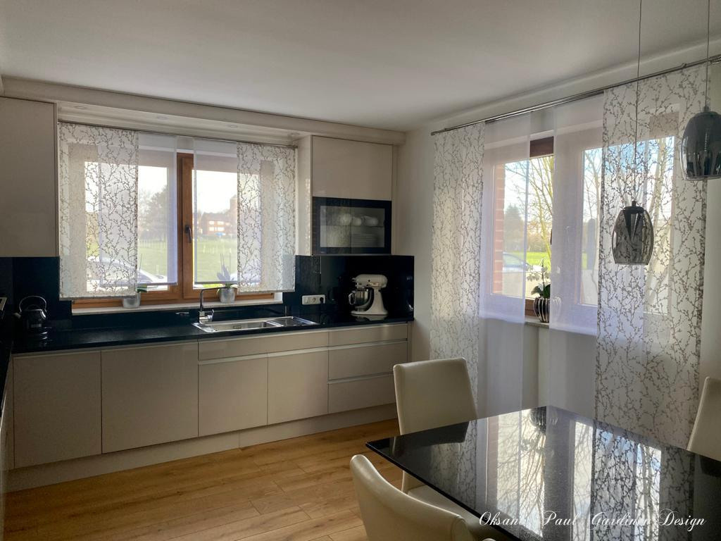 Oksana Paul-Gardinen-Design Oksana Paul ✧ Art of Gardinen & Textile Design ✧ Polymer Clay Art & Handmade Creatures