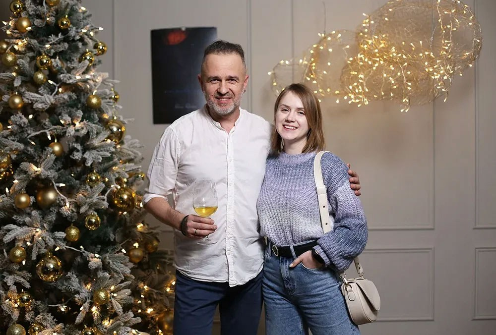 Открытие выставки Романа Рыбалёва «Календарь 2022». Școala de fotografie lui Roman Ribaliov. Orașul Chișinău, Moldova