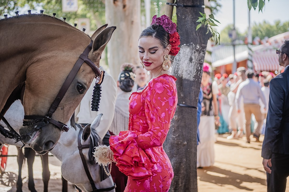 Feria de Abril 2025: un universo de luz, arte y raíces