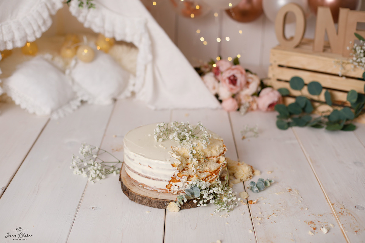 Cake-Smash Ulm, Cake-Smash Stuttgart, Cake-Smash Metzingen, Cake-Smash, Neu-Ulm, Cake-Smash Göppingen, Erste Torte, Erste Geburtstag, Baby Shooting, Babyfotografie Ulm, Geburtstags Torte, 1 jähr shooting, Erste Torte Ulm, Erste Torte Stuttgart, Erste Torte Metzingen, Erste Torte Neu-Ulm, Babyfotografie Neu-Ulm, Babyfotografie Stuttgart, Babyfotografie Reutlingen, Babyfotografie Memmingen, Babyfotografie Günzburg, Babyfotografie Ravensburg, Babyfotografie Bodensee, Babyfotografie Tübingen, Babyfotografie Sigmaringen