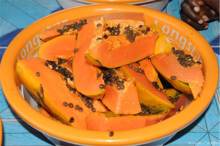 Photos of volunteer work in Congo. Simbahalu