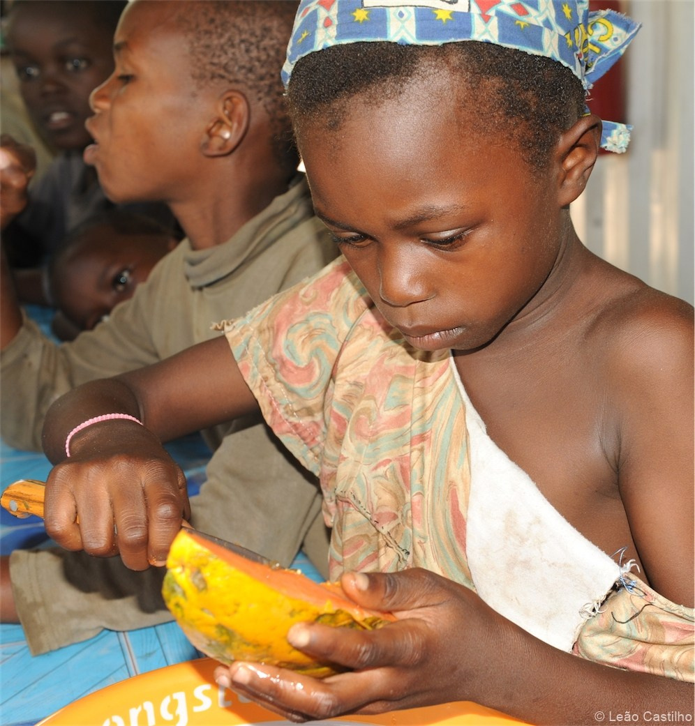 Photos of volunteer work in Congo. Simbahalu