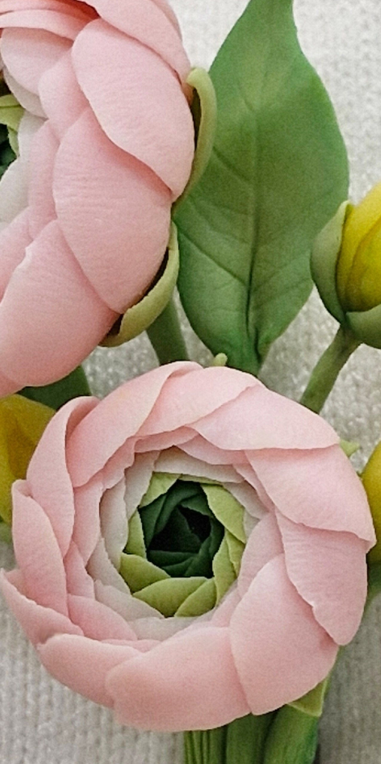 Броши с цветами / Blumen-Broschen ➜. Oksana Paul-Gardinen-Design Oksana Paul ✧ Art of Gardinen & Textile Design ✧ Polymer Clay Art & Handmade Creatures