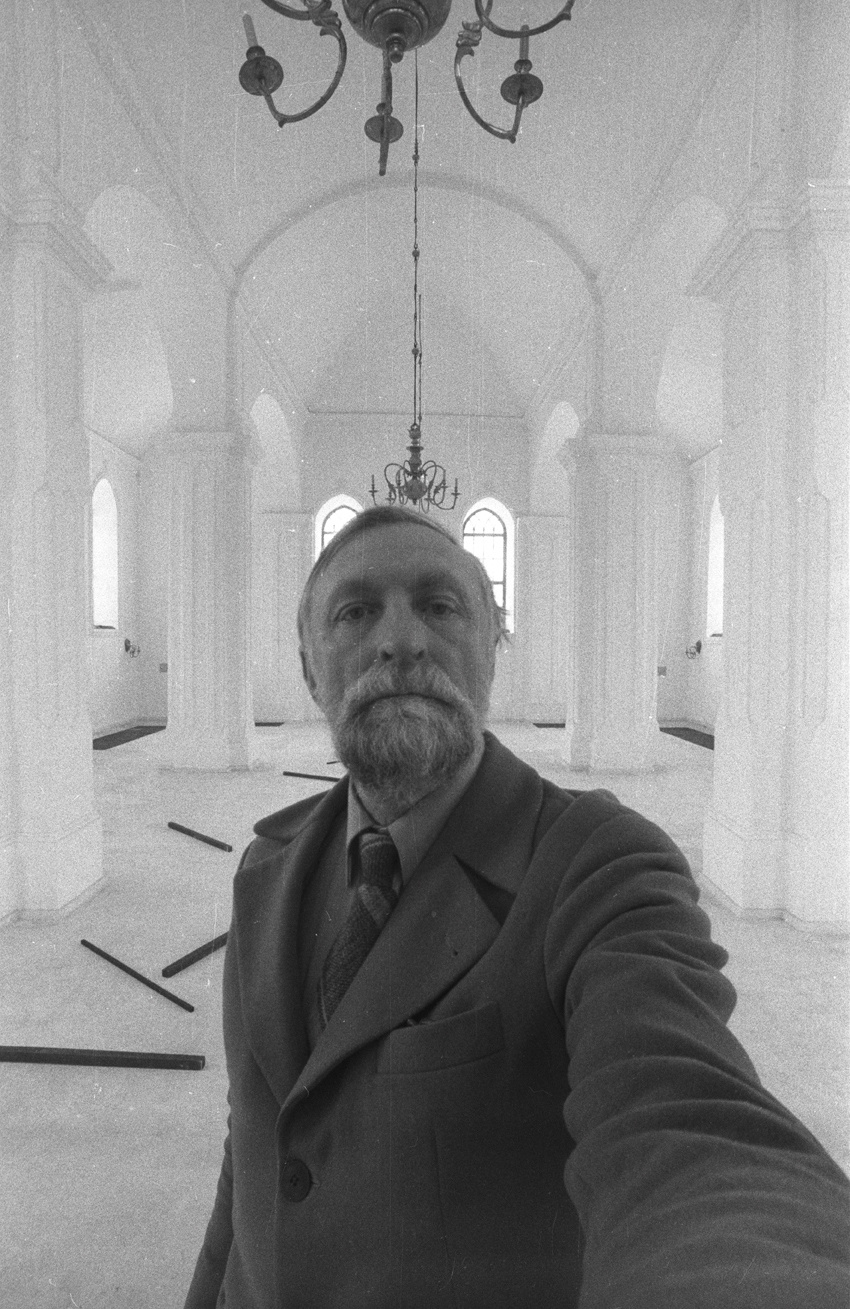 Meditation — Synagogue, Sejny — 1988. Andrzej Strumillo