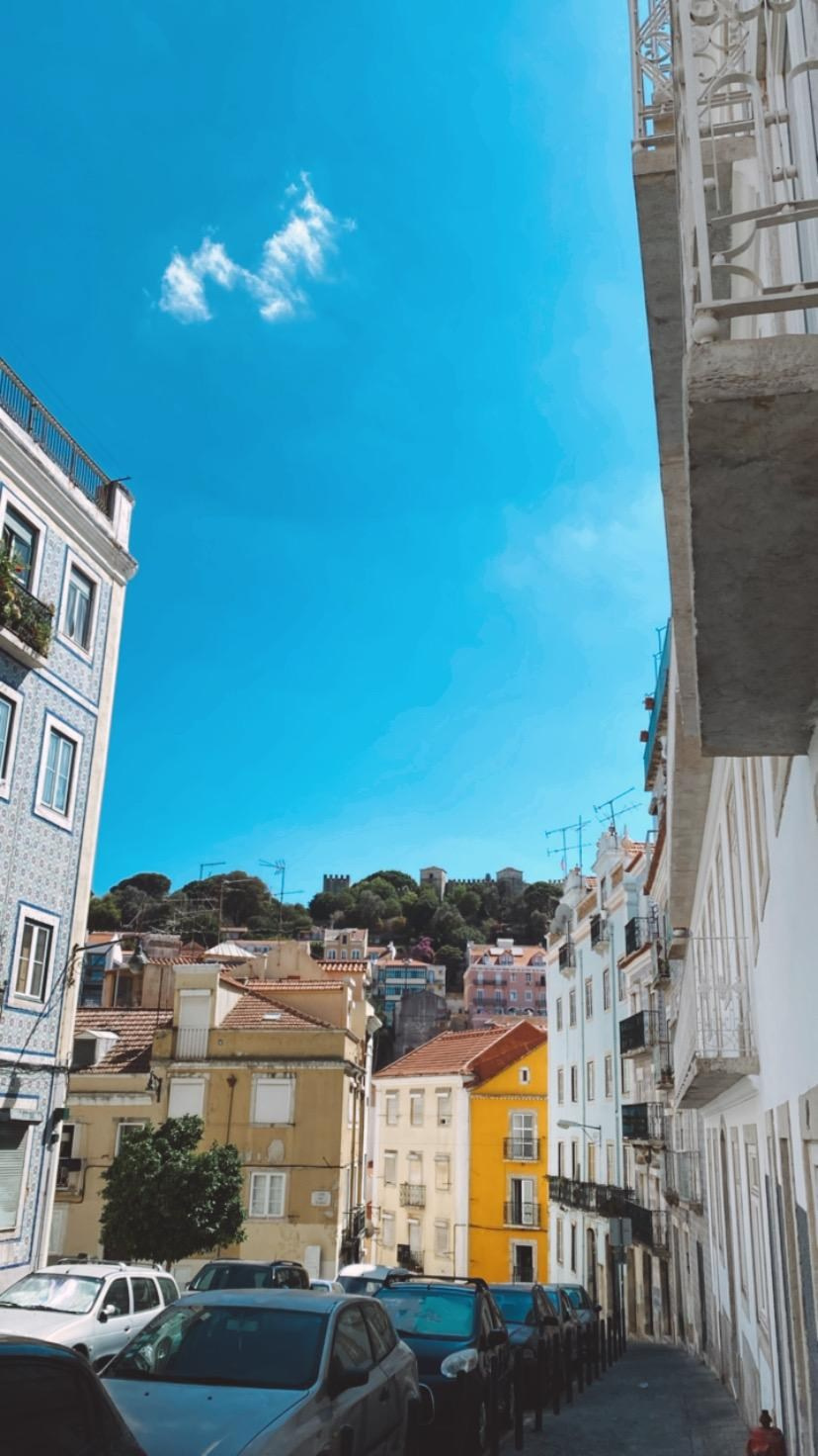 Jógový pobyt v Portugalsku 2024. Mateřství. Nevýchova. Život v souladu s přírodou. Jóga