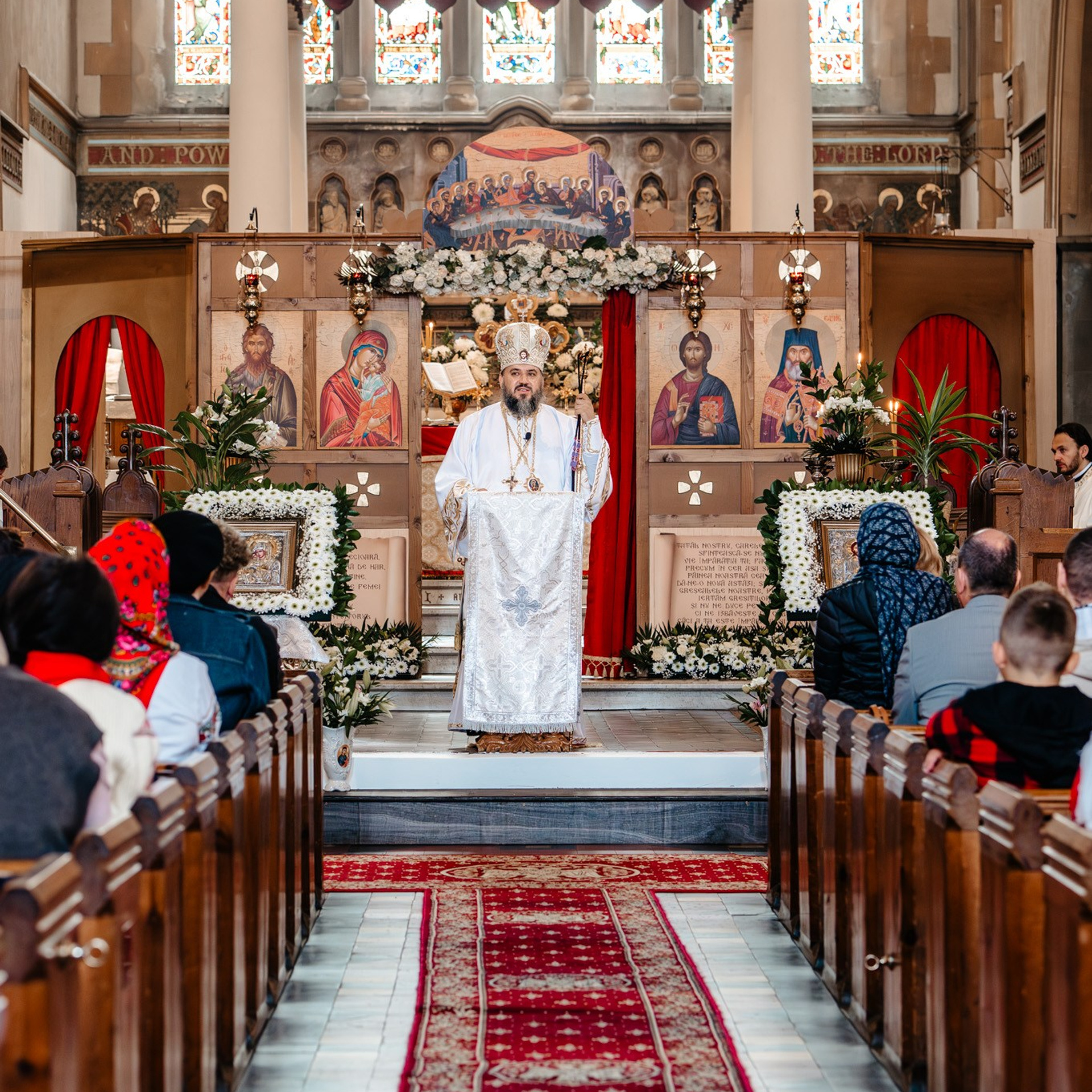 Sambata lui Lazar si Hramul la Biserica Romaneasca din Southampton — Slujba arhiereasca oficiata de PS Parinte Atanasie. TANTAN IONUT FOTO & FILM