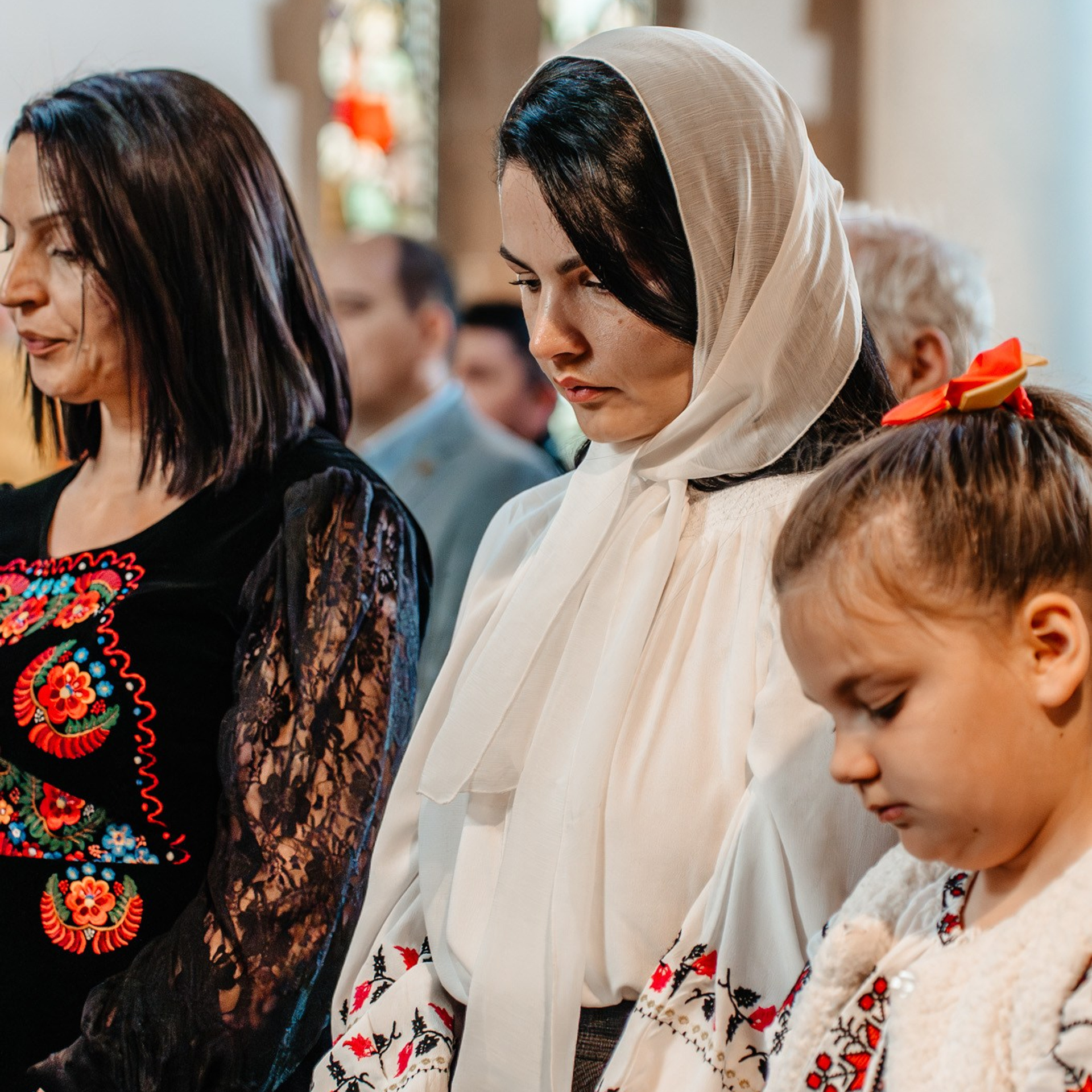 Sambata lui Lazar si Hramul la Biserica Romaneasca din Southampton — Slujba arhiereasca oficiata de PS Parinte Atanasie. TANTAN IONUT FOTO & FILM