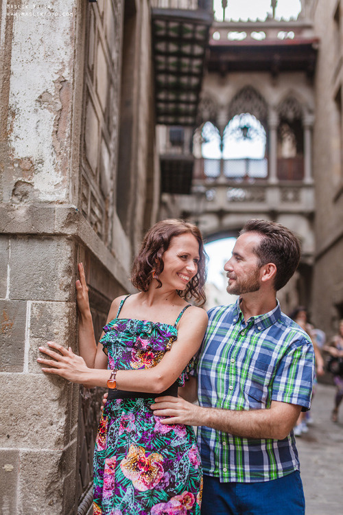 Fun photo shoot in Barcelona. Photographer in Barcelona Spain Maslik Yulia