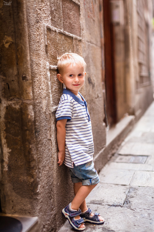 Rodzinna sesja zdjęciowa w Barcelonie. Fotograf w Barcelonie Hiszpanii Maslik Yulia