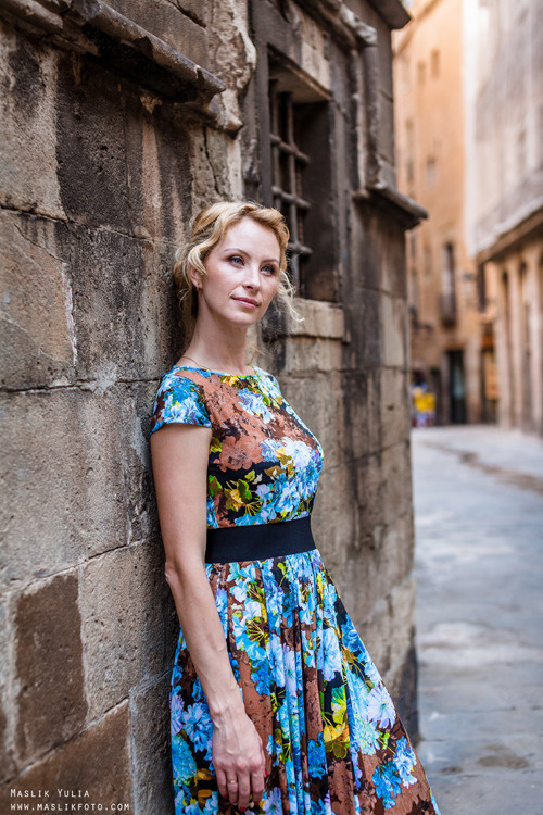 Sesión de fotos familiares en un viaje a Barcelona. Fotógrafo en Barcelona Maslik Yulia