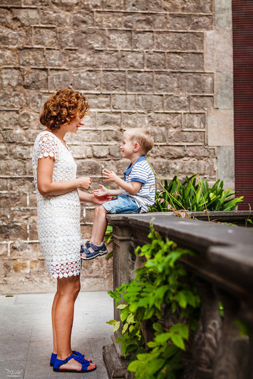 Rodzinna sesja zdjęciowa w Barcelonie. Fotograf w Barcelonie Hiszpanii Maslik Yulia