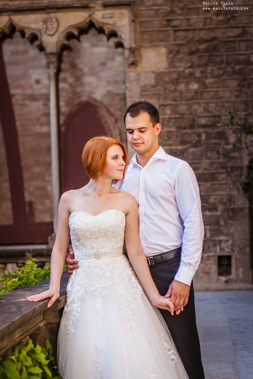 Soleada sesión de fotos en Barcelona. Fotógrafo en Barcelona Maslik Yulia