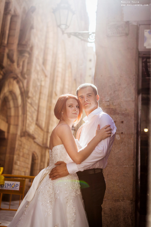 Soleada sesión de fotos en Barcelona. Fotógrafo en Barcelona Maslik Yulia