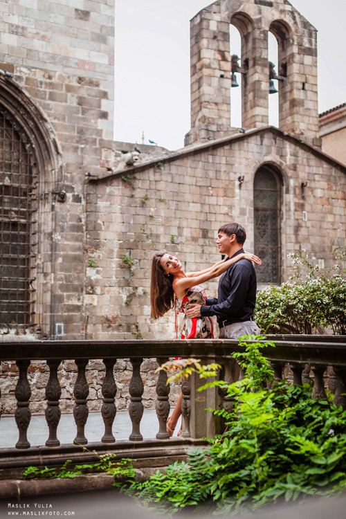 Photoshoot in Barcelona on the most popular route. Photographer in Barcelona Spain Maslik Yulia