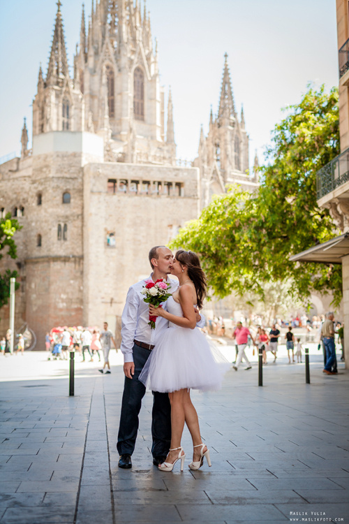 Luna de miel en barcelona. Fotógrafo en Barcelona Maslik Yulia