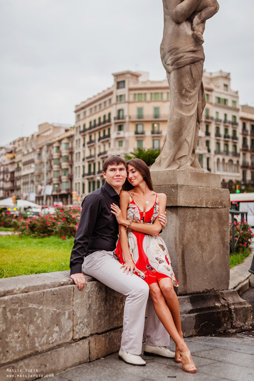 Photoshoot in Barcelona on the most popular route. Photographer in Barcelona Spain Maslik Yulia