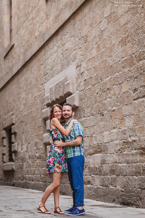 Fun photo shoot in Barcelona. Photographer in Barcelona Spain Maslik Yulia