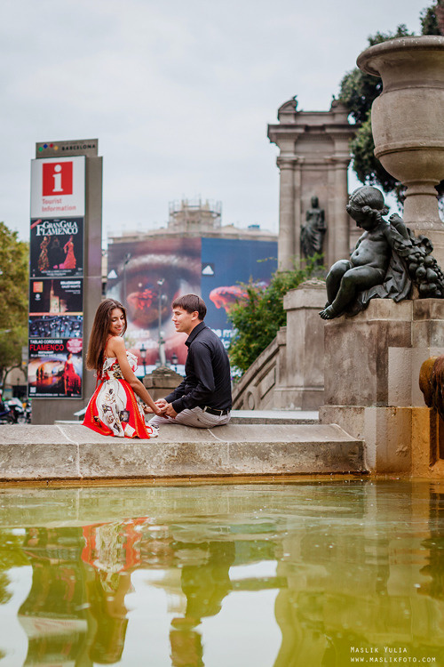 Photoshoot in Barcelona on the most popular route. Photographer in Barcelona Spain Maslik Yulia