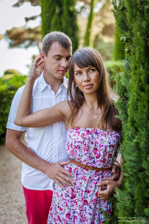 Incredible photo shoot in the Gardens of Saint Clotilde on the Costa B. Photographer in Barcelona Spain Maslik Yulia