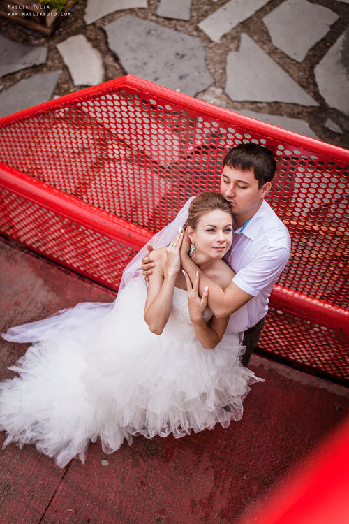 Sesión de fotos de boda en el puerto de Barcelona. Fotógrafo en Barcelona Maslik Yulia