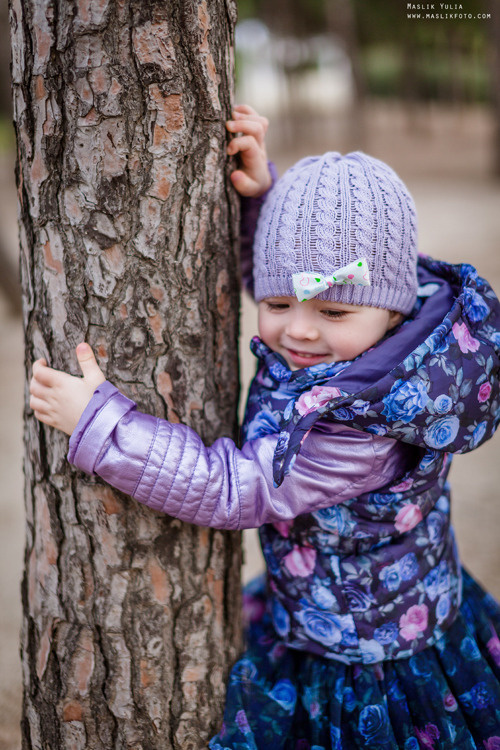 Beach pregnancy photo shoot in Barcelona. Photographer in Barcelona Spain Maslik Yulia