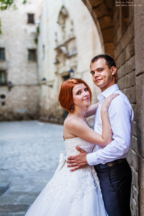 Soleada sesión de fotos en Barcelona. Fotógrafo en Barcelona Maslik Yulia