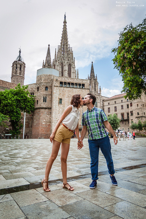 Fun photo shoot in Barcelona. Photographer in Barcelona Spain Maslik Yulia