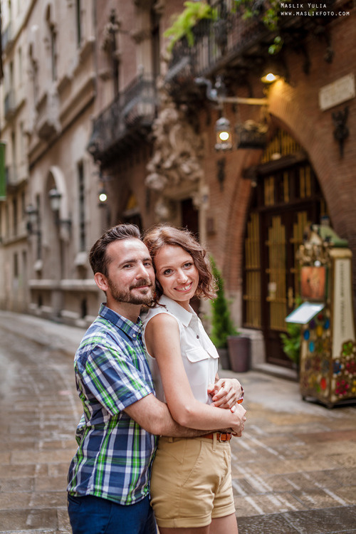 Fun photo shoot in Barcelona. Photographer in Barcelona Spain Maslik Yulia