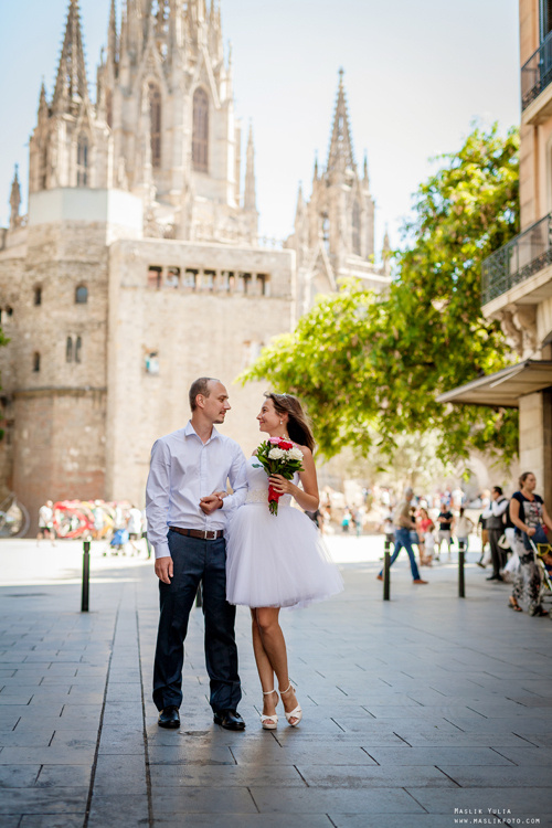 Luna de miel en barcelona. Fotógrafo en Barcelona Maslik Yulia