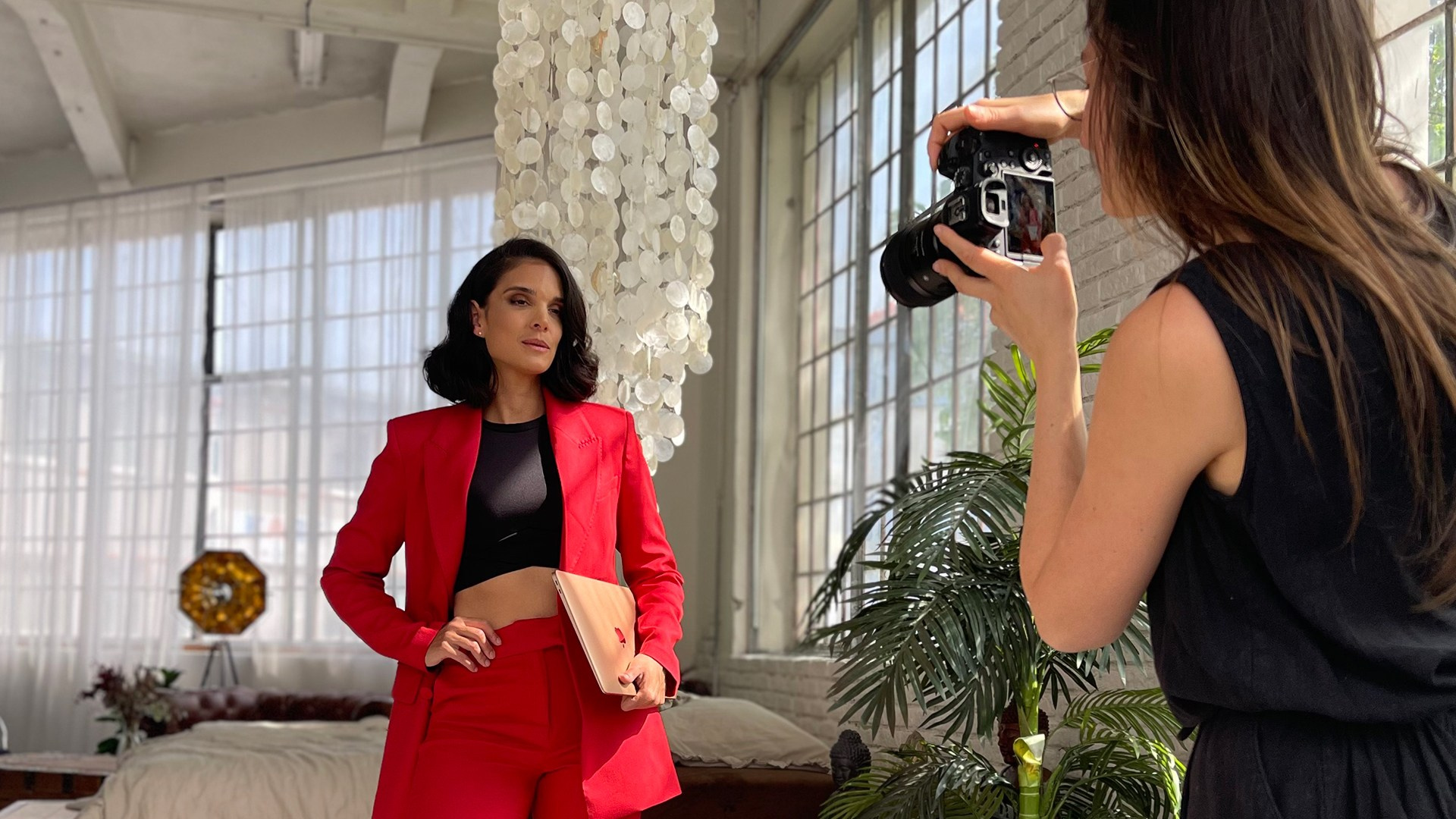 WORKSHOPS. Dana Lišková — Empathetic Photographer | Introspective Artist |Neurodivergent Coach | Founder of Artepy.cz