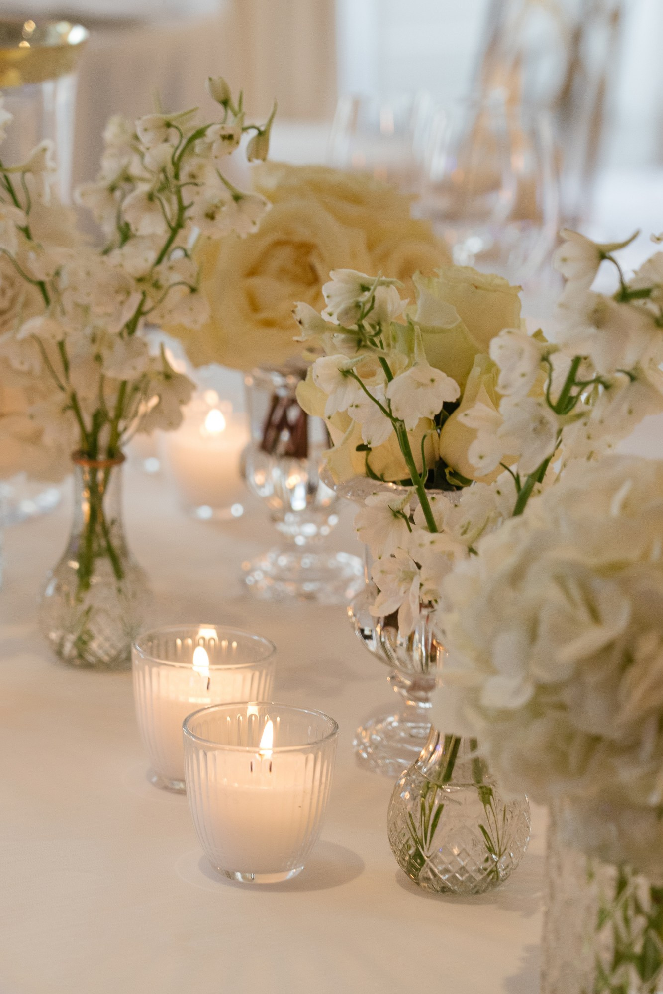 Wedding in famous Four Seasons Hotel, Madrid. Wedding photographer videographer Spain