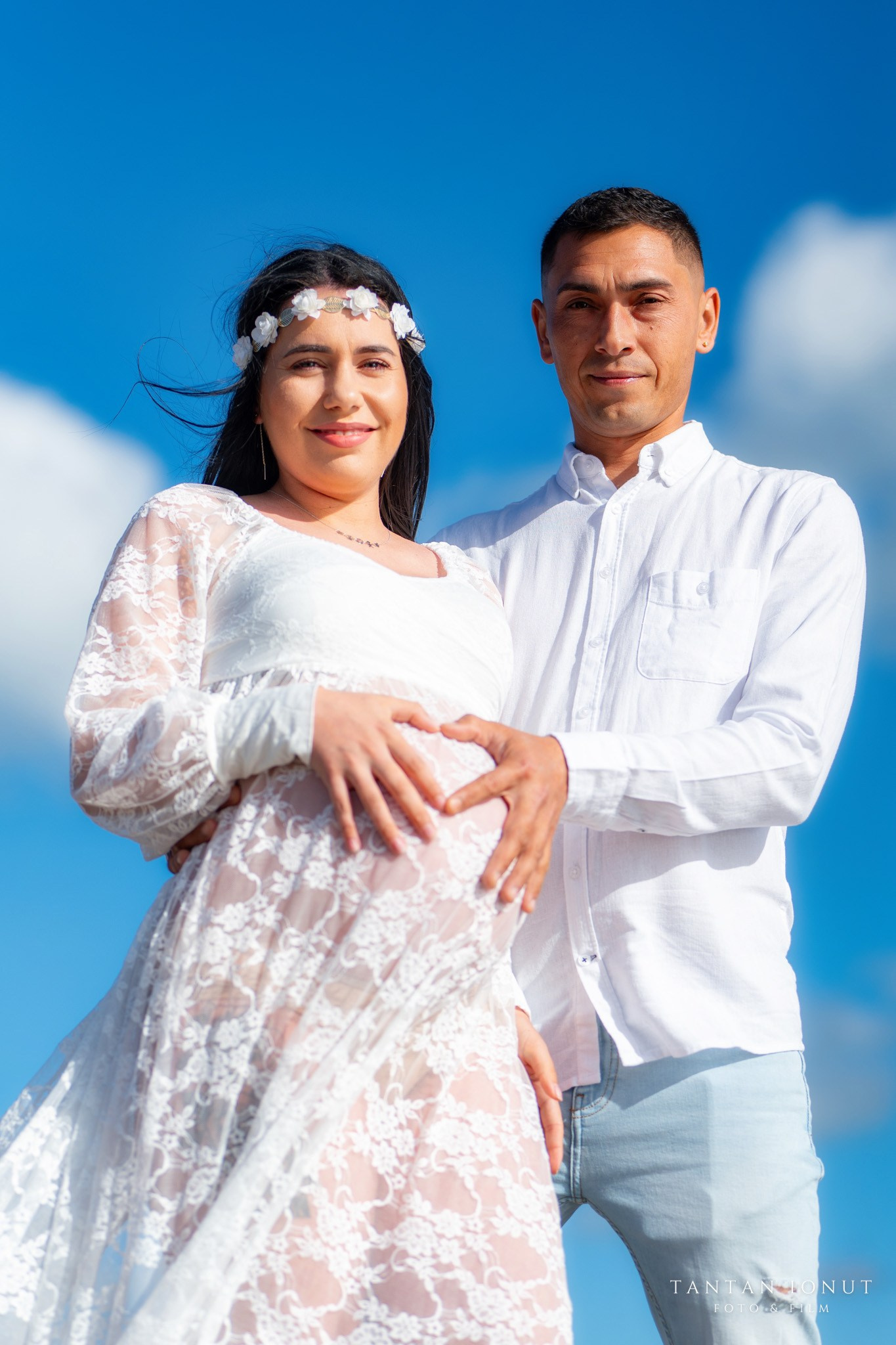 Sedinta foto maternitate — emotie si feminitate inainte de nastere. TANTAN IONUT FOTO & FILM