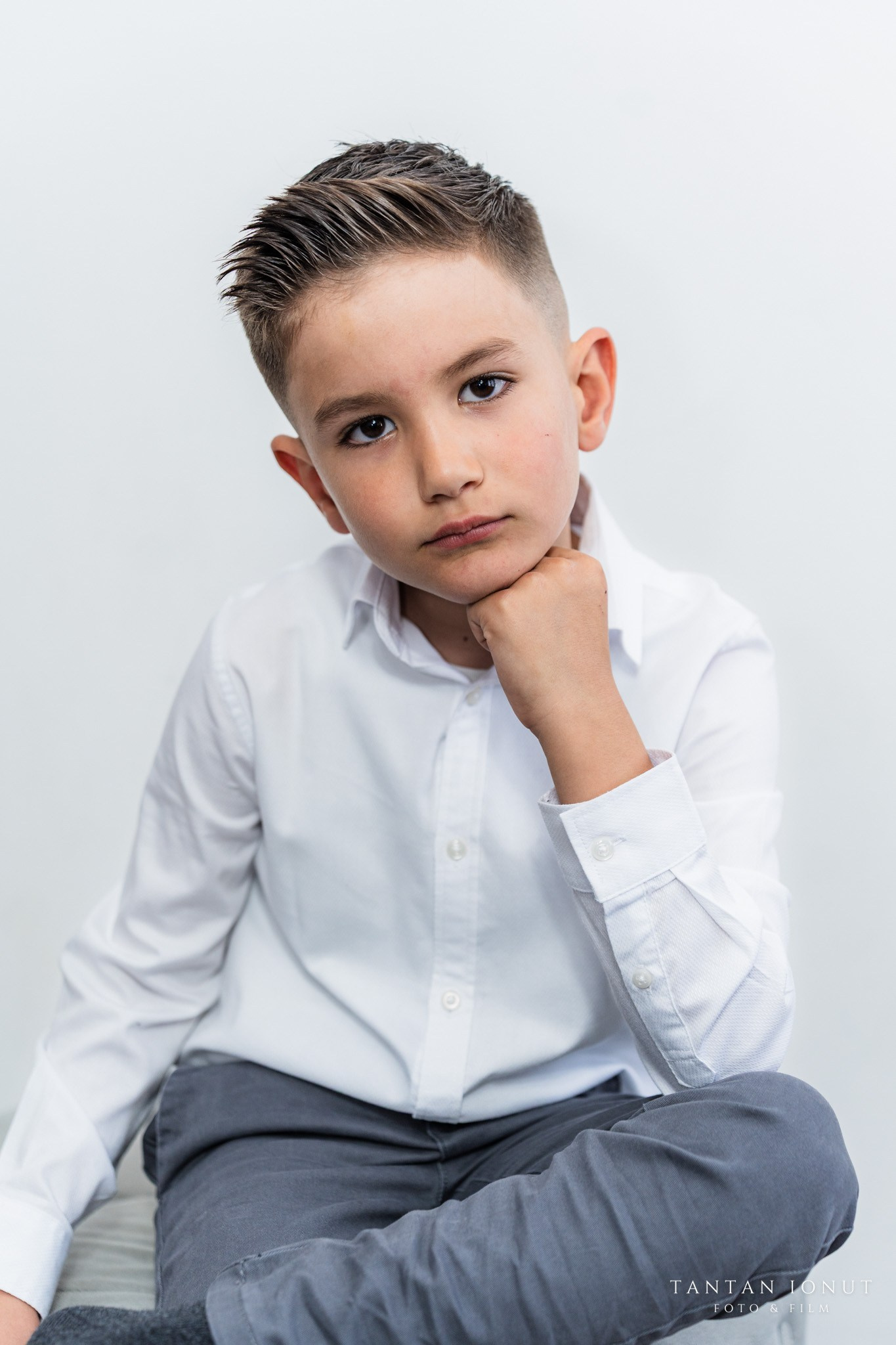 Sedinta foto cu doi copii in Anglia — momente pline de bucurie si emotie. TANTAN IONUT FOTO & FILM