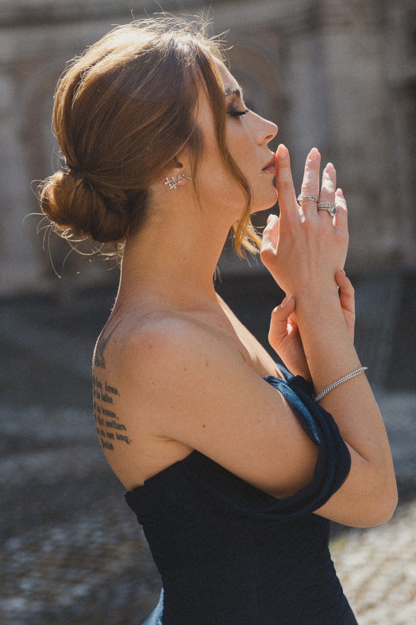 Love, Duvets, and the Eternal City: A Dreamy Elopement in Rome. Elizaveta Razumova: Cinematic Photography for Love, Weddings, Portraits & Brands