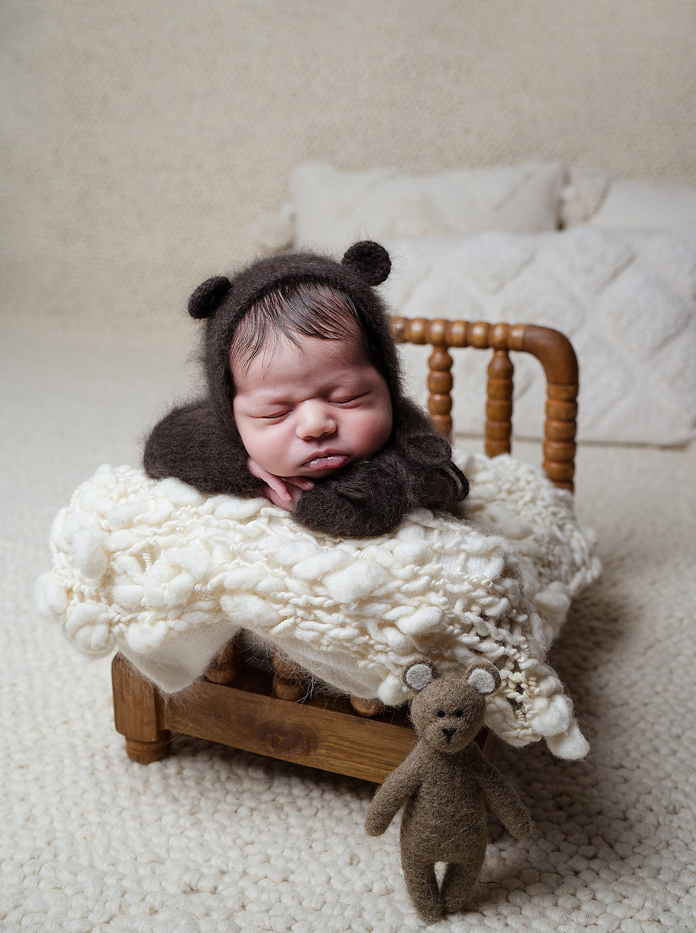 Bébé Newborn Photographer in Copenhagen