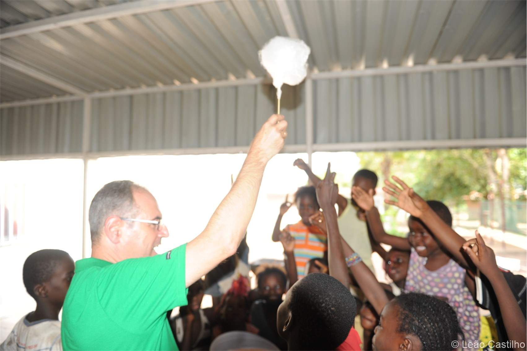 Photos of volunteer work in Congo. Simbahalu