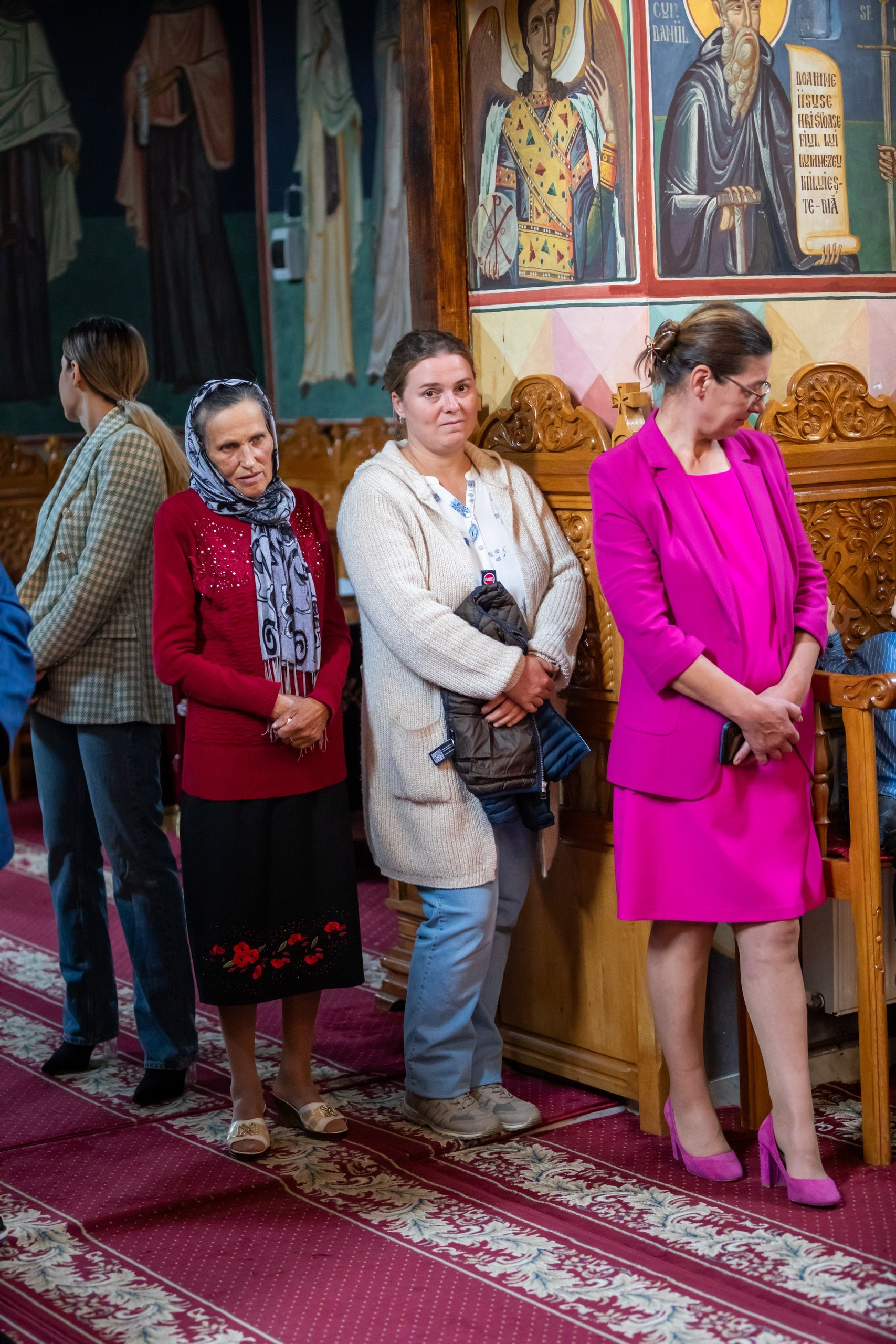 fotograf botez , fotografie botez Botoșani, fotograf Alin Chirilă, amintiri botez, fotografii botez, botez Miruna Parascheva, fotograf copii, fotografie botez în Botoșani-alt="botez , fotografie botez Alin Chirilă, amintiri botez, fotografii emoționante botez Botoșani"-- fotografii-botez-bebelus- amintiri-botez-micuț- moment-sfânt-crestinare- fotografie-emotionanta-botez- detalii-botez-bebelusi- parinti-fericiti-la-botez- fotograf-botez-profesionist- botez-in-biserica-ortodoxa- micuț-botezat-cu-emoție- zâmbete-și-lacrimi-la-botez- bebeluș-la-cristelniță- decor-botez-colorat- botez-cu-dragoste-și-credință- emotie-pura-la-botez- fotograf-botez-botosani- botez-iasi-suceava-fotograf- amintiri-nepretuite-botez-- Preotul ținându-l pe micuțul Mathias Gabriel la botez, în biserica Înălțarea Domnului, Copălău - Detalii de la botezul lui Mathias – lumânare, trusou și icoană - Familia lui Mathias Gabriel alături de micuț, în ziua botezului - Portret emoționant cu mama și bebelușul în brațe, în biserică,fotograf profesionist evenimente Botoșani, Iași, Suceava, Fălticeni, Bacău, Pașcani, Roman - AlinoFotoStudio by Alin Chirilă - servicii foto nuntă, botez, cununie, ședințe foto creative, albume personalizate, fotografii emoționante și calitative pentru cele mai importante momente din viață,fotograf nuntă Botoșani Alin Chirilă, ședință foto botez Iași - AlinoFotoStudio, servicii fotograf profesionist evenimente Suceava, fotograf cununie civilă Fălticeni - Alin Chirilă, album foto nuntă personalizat Bacău.“Bebeluș botezat în biserică, ținut în brațe de nași” • “Detaliu cu lumânarea de botez decorată cu flori albe” • “Părinți emoționați alături de copilul lor la ceremonia de botez” • “Masa festivă de botez cu decor tematic și tort personalizat” • “Momentul în care preotul toarnă apă sfințită pe fruntea bebelușului” “Bebeluș în rochie albă de botez, zâmbind în brațele mamei” • “Detaliu cu cruciulița de botez așezată pe o pernă de satin” • “Părinți și nași aprinzând lumânările în timpul ceremoniei de botez” • “Tort de botez decorat cu figurine tematice și numele copilului” • “Copil botezat dormind liniștit în pătuțul decorat festiv” • “Momentul în care preotul binecuvântează copilul în fața altarului” • “Invitați adunându-se în jurul mesei festive la petrecerea de botez” • “Bebeluș ținând în mână o jucărie personalizată primită la botez” • “Familie fericită pozând împreună după ceremonia de botez” • “Decor tematic cu baloane și flori la locația petrecerii de botez” fotograf Botoșani fotograf evenimente fotograf botez Alin Chirila fotograf alinofotostudio.fotograf botez Amelis Maria, fotografie botez Botoșani, fotograf Alin Chirilă, amintiri botez, fotografii botez, botez Amelis Maria, fotograf copii, fotografie botez în Botoșani,