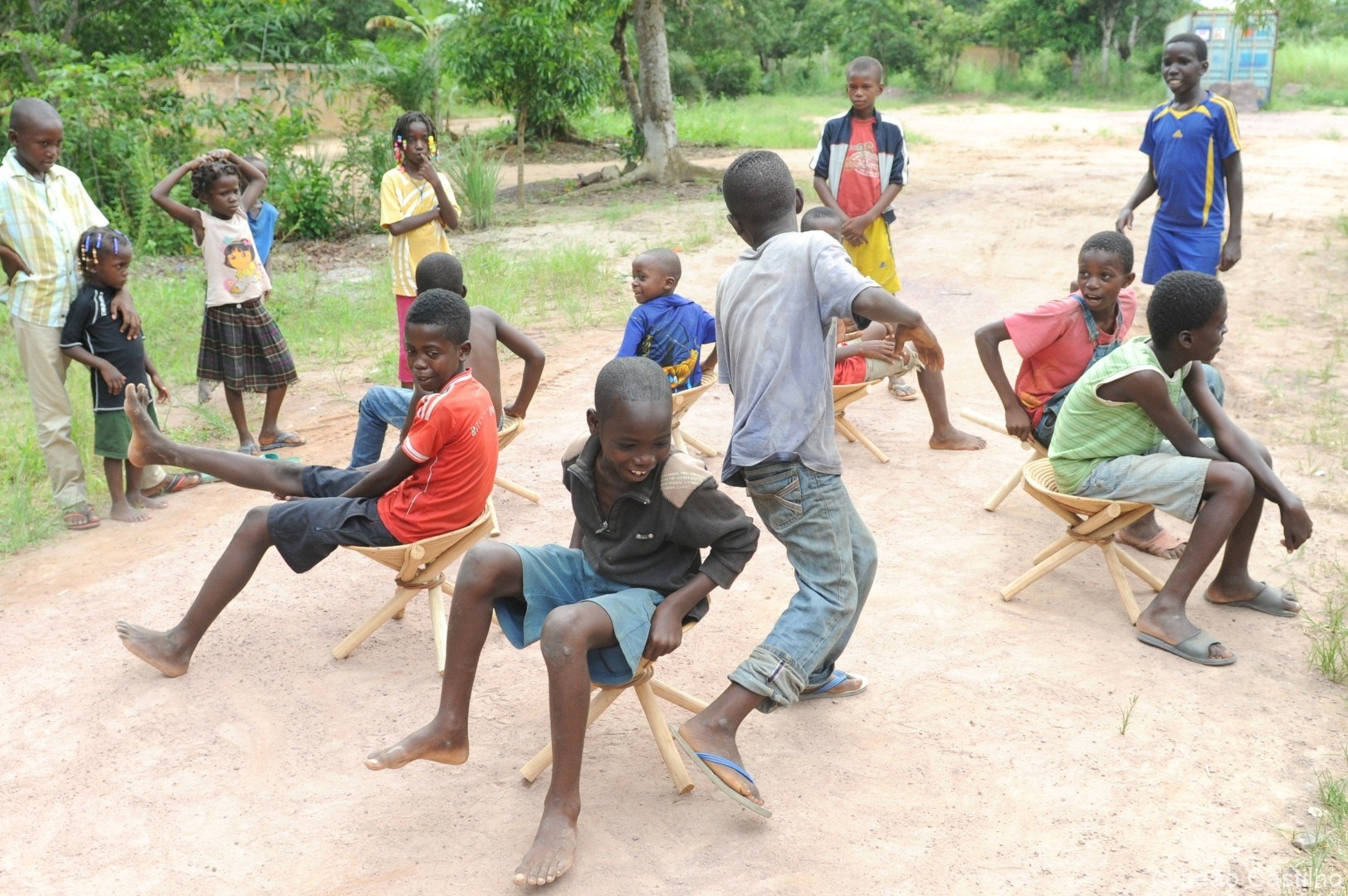Photos of volunteer work in Congo. Simbahalu