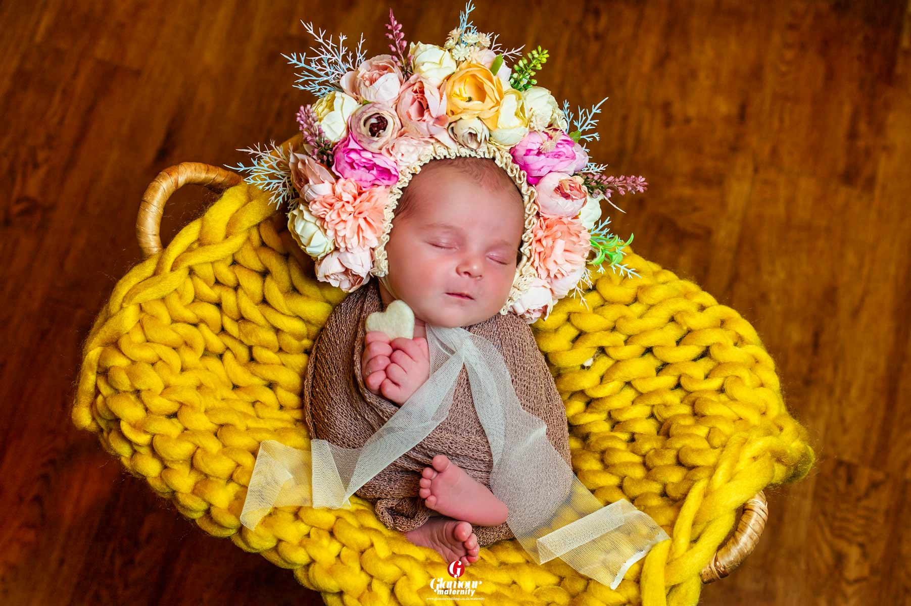 Newborn. Maternity, newborn and family photographer in London United Kingdom