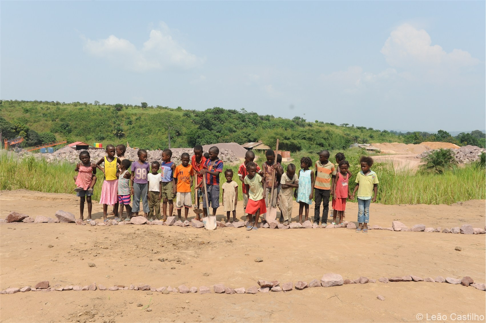 Photos of volunteer work in Congo. Simbahalu