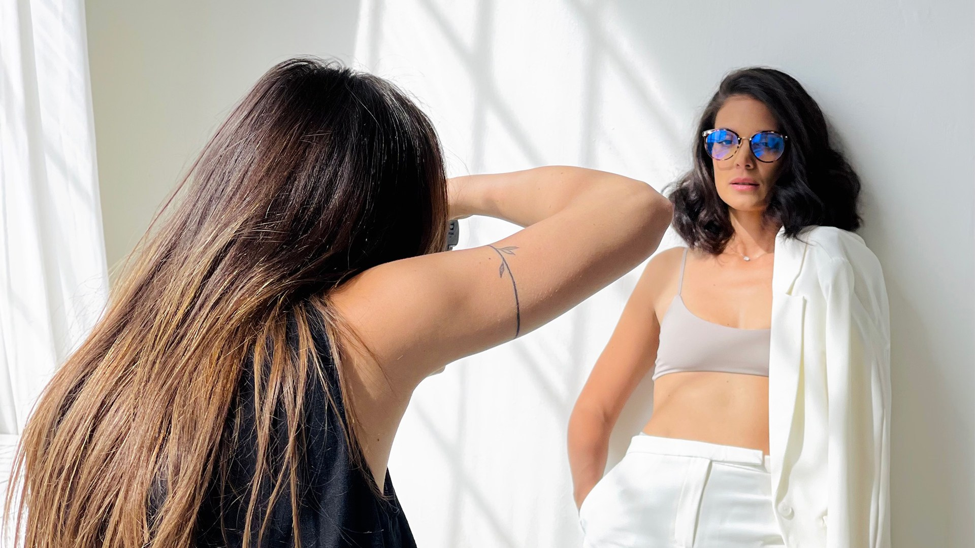 WORKSHOPS. Dana Lišková — Empathetic Photographer | Introspective Artist |Neurodivergent Coach | Founder of Artepy.cz