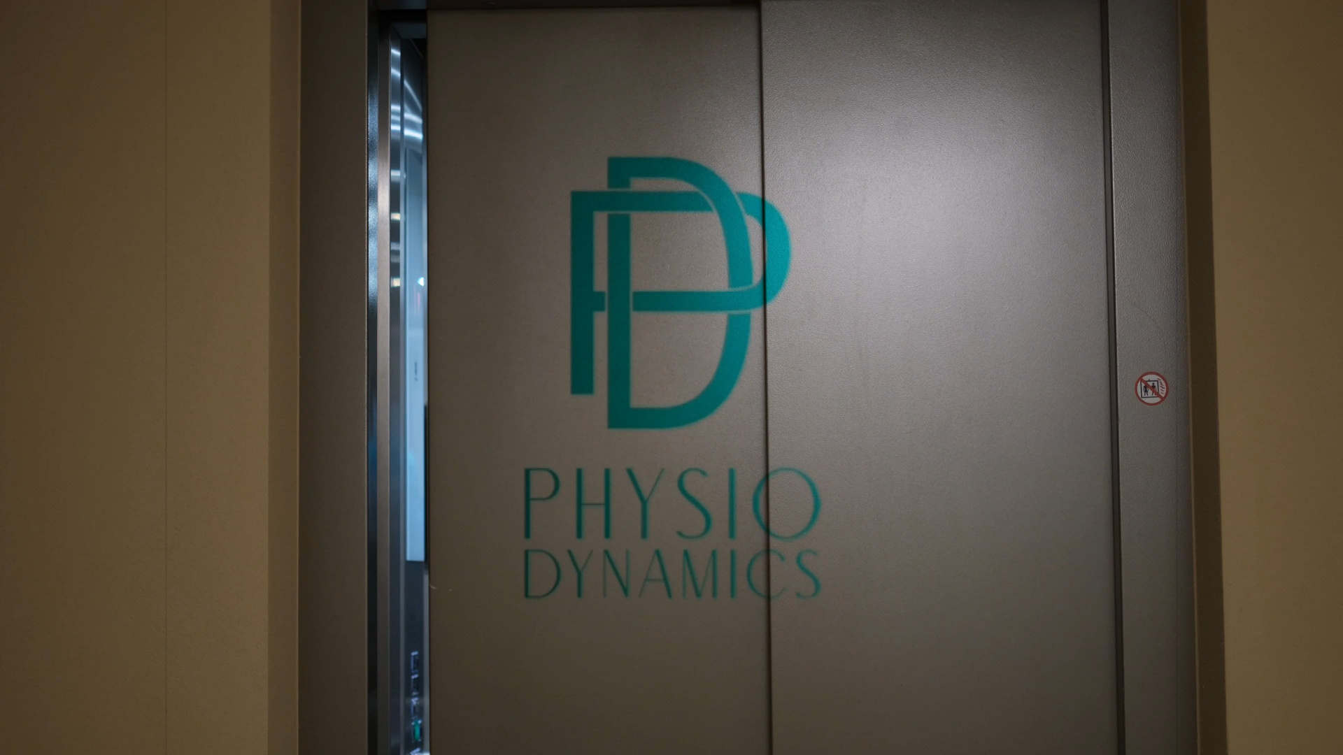 Foto & Videoproduktion für Unternehmer. Eure authentischen Familien- & Newbornmomente –erzählt in Fotos & Videos